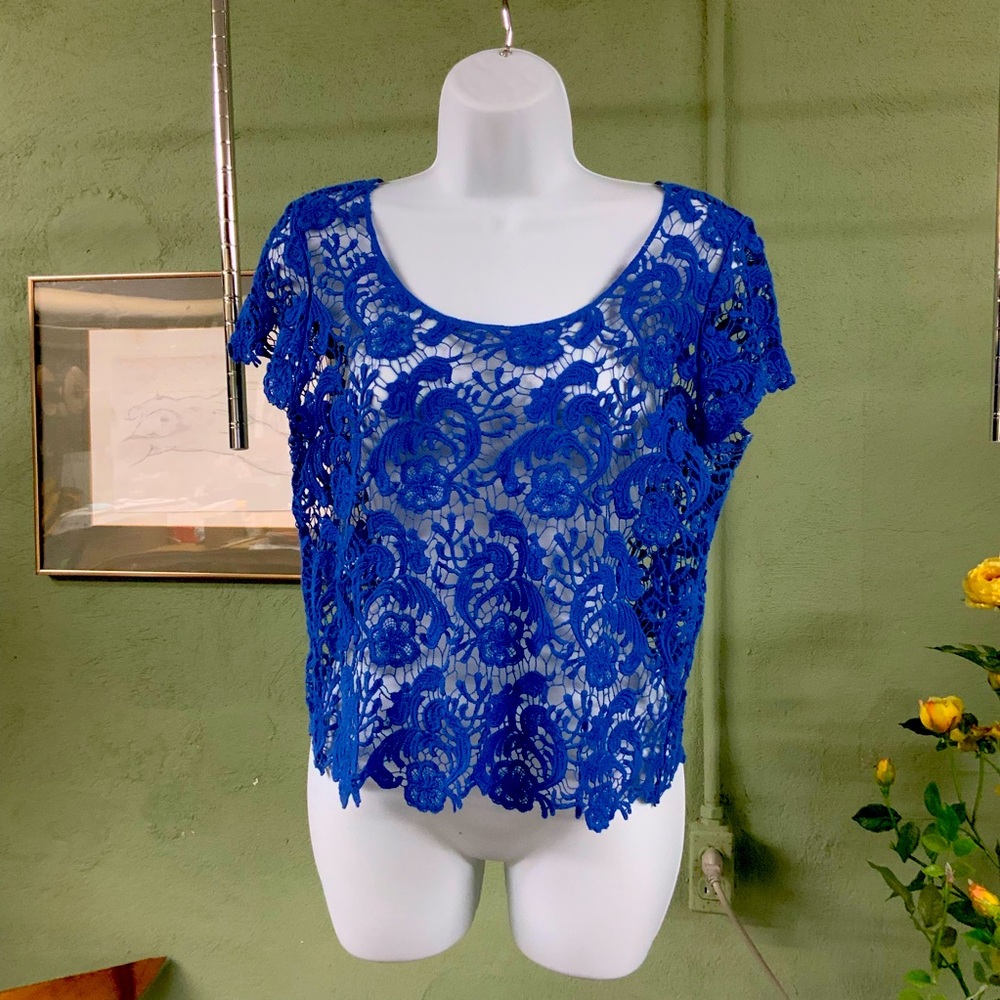 Women top